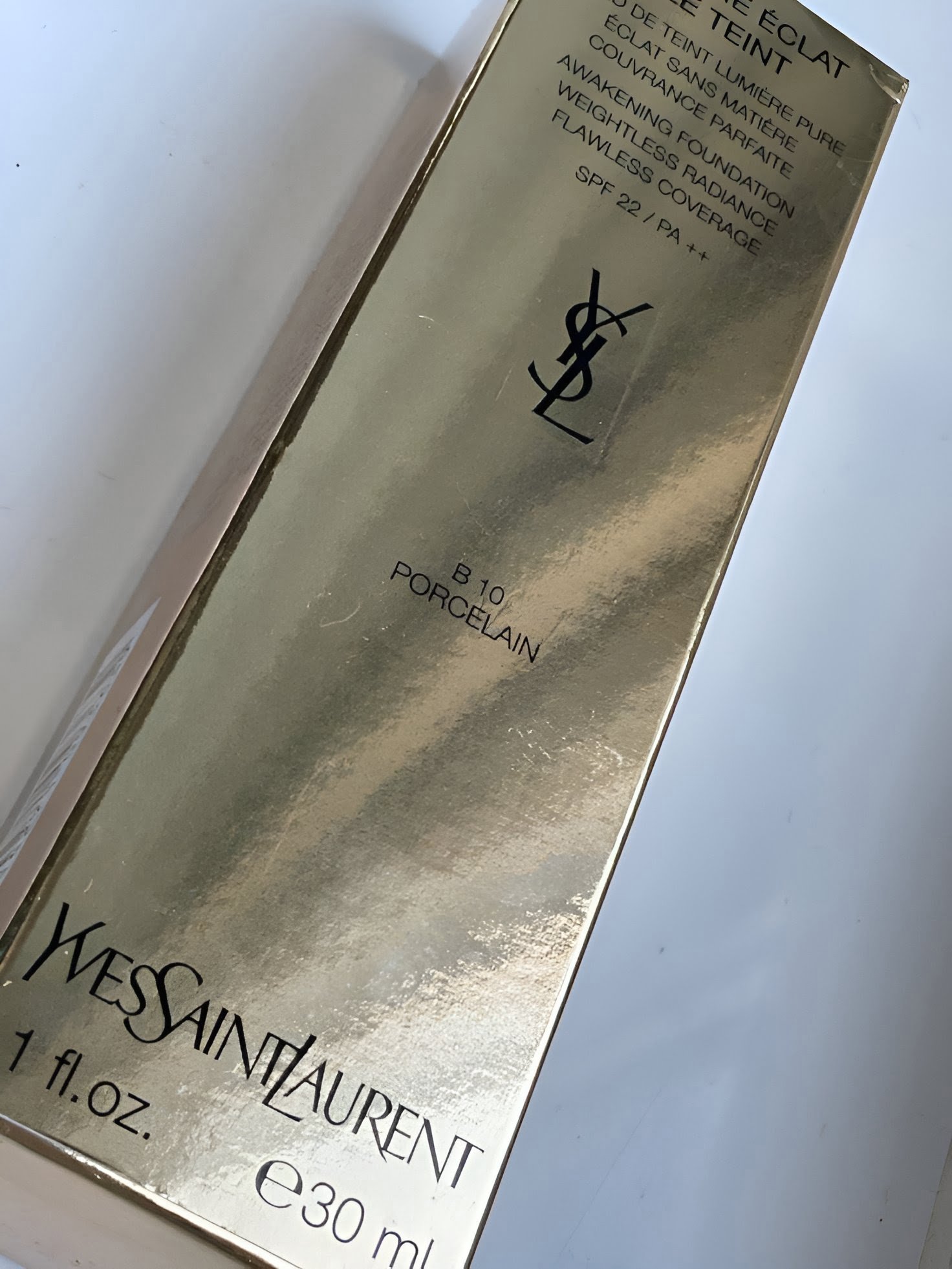 Fond de Teint-Yves Saint Laurent -Touche Eclat-Le Teint B10-30ml - Image 2